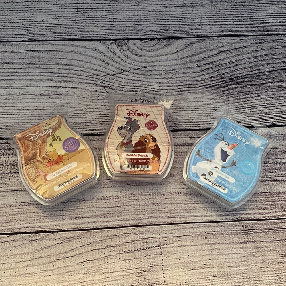 Disney 3-pack Scentsy wax melts!